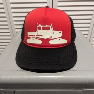 Spacecraft trucker hat